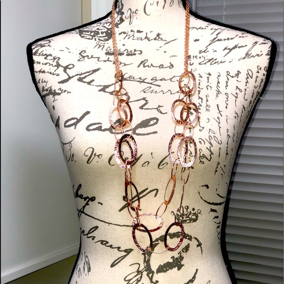 Paparazzi necklace and earrings. New!